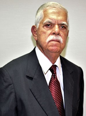 dr albino magalhes